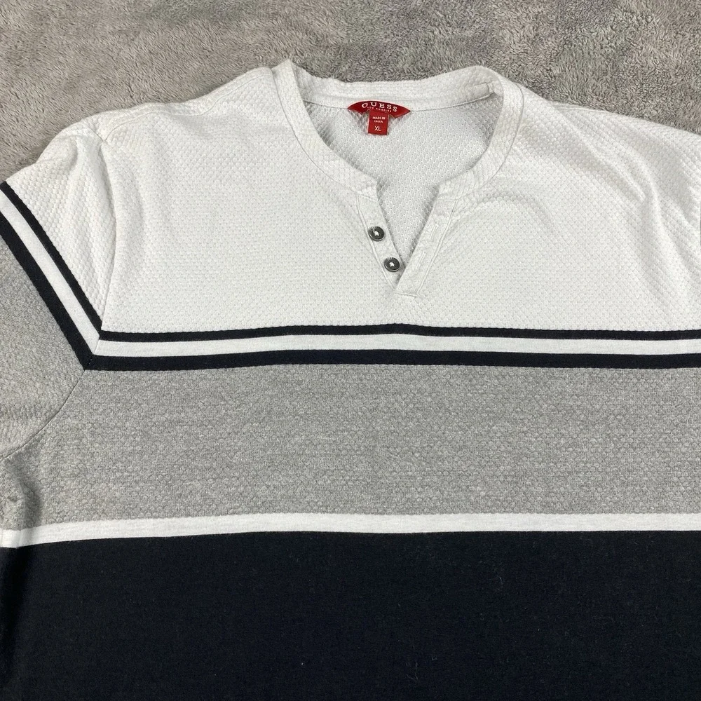 Guess Shirt‎ Small V-Neck Short Sleeve Tee Mens XL White Black - Picture 3 of 16
